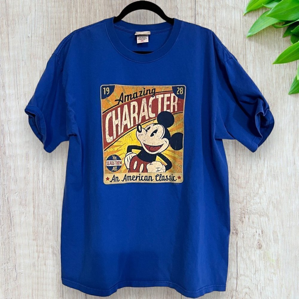 DISNEY STORE American Classic Mickey Mouse Amazing Character Blue T-Shirt XL